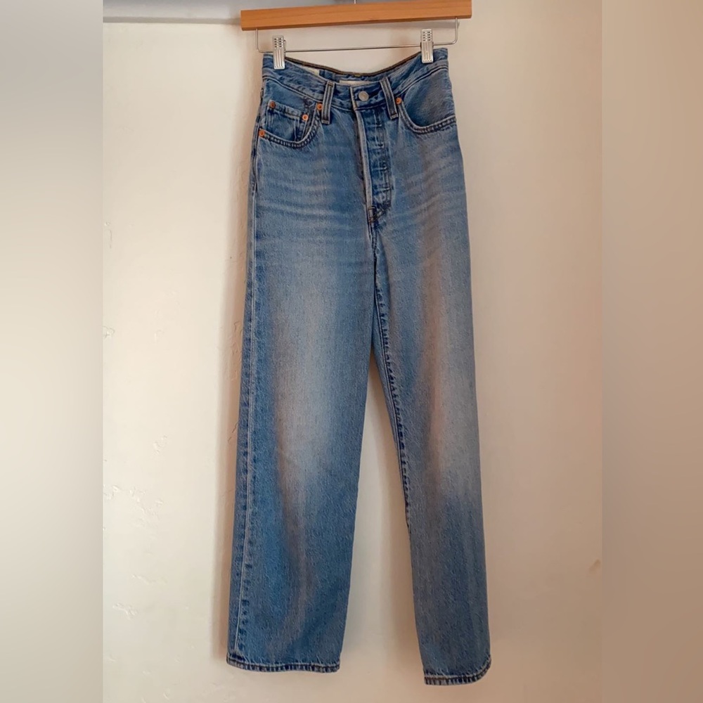 Levi straight leg jeans